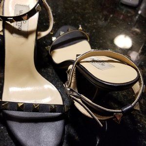 Valentino heels rockstud